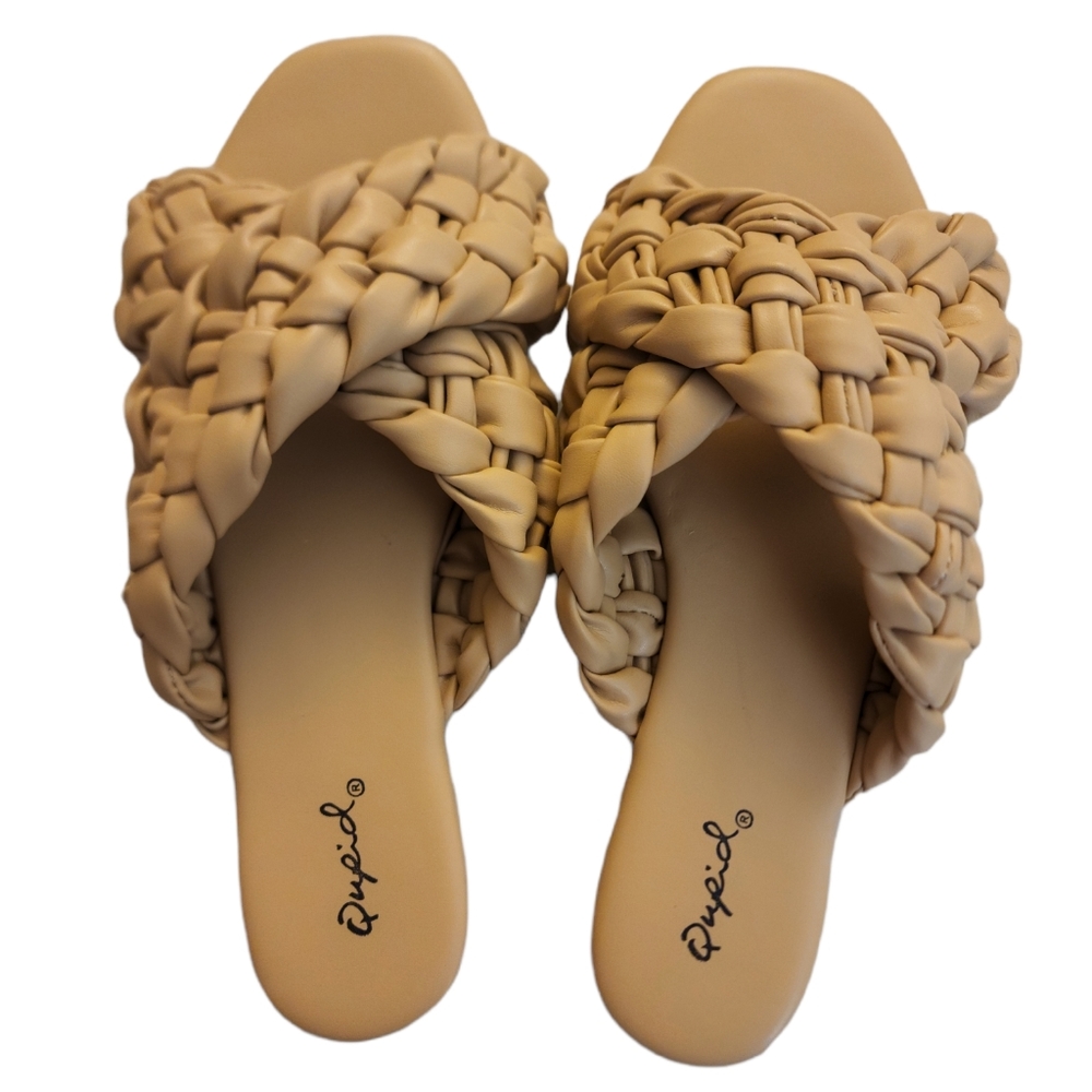 Qupid Sandals